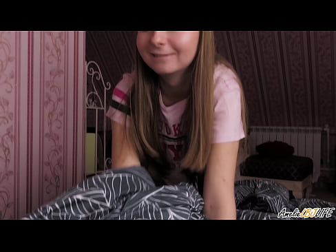 ❤️ Blondie Suĉas sian BFF-on Profunde kaj Akiras Cum En Ŝia Buŝo ❤ Seksofilmeto ĉe ni ❌️❤